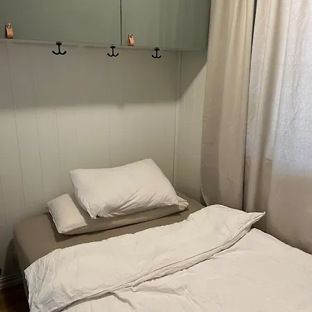 Cozy Ground Floor In House Nyaraló