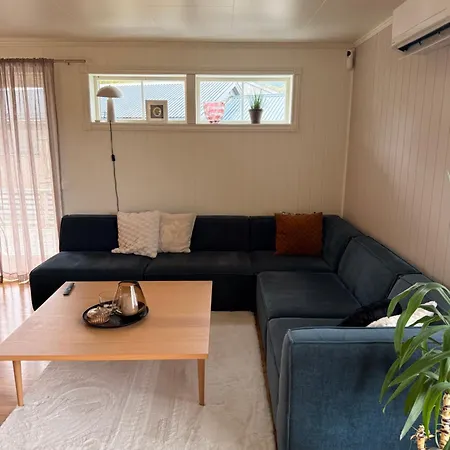 Cozy Ground Floor In House Nyaraló *
